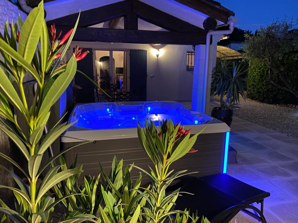 Mas Beau Soleil & Spa Cottages De Charme Avec Jacuzzi Et Jardin Prives Saint-Rémy-de-Provence Buitenkant foto