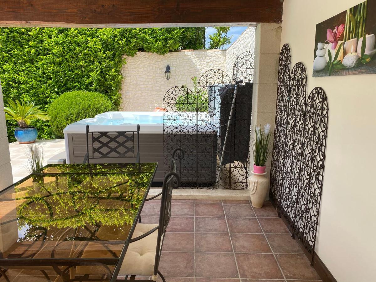Mas Beau Soleil & Spa Cottages De Charme Avec Jacuzzi&Jardin Prives Saint-Rémy-de-Provence Buitenkant foto