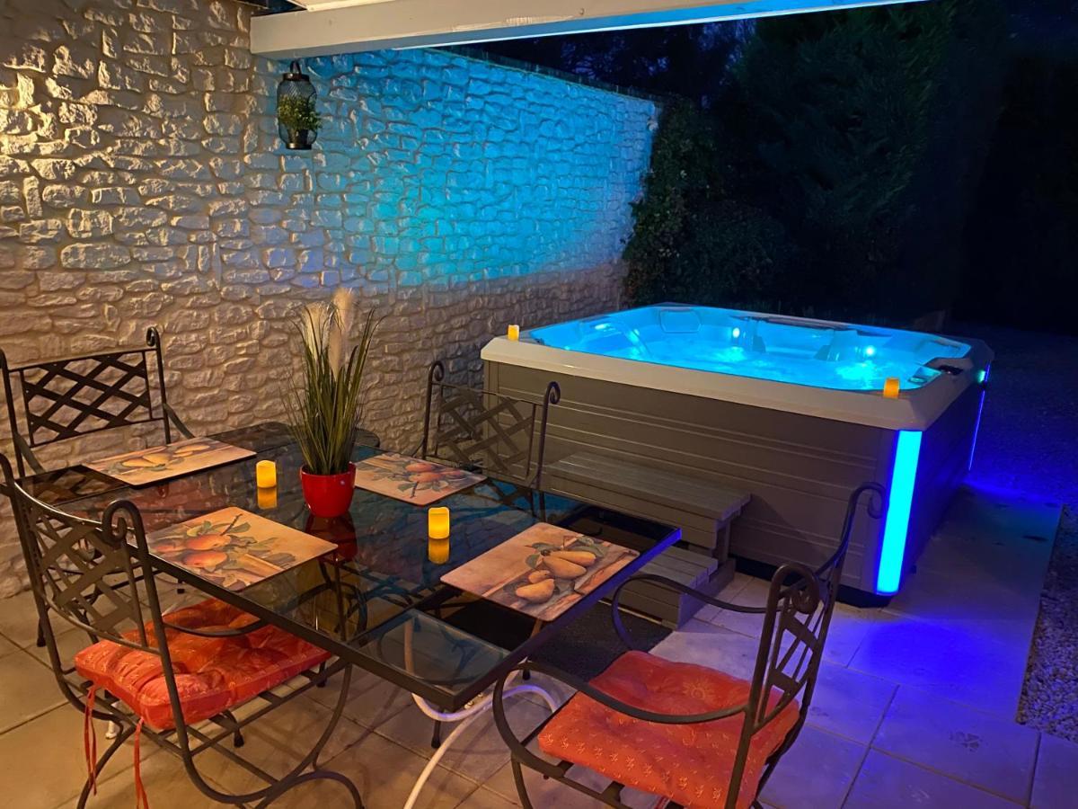Mas Beau Soleil & Spa Cottages De Charme Avec Jacuzzi&Jardin Prives Saint-Rémy-de-Provence Buitenkant foto