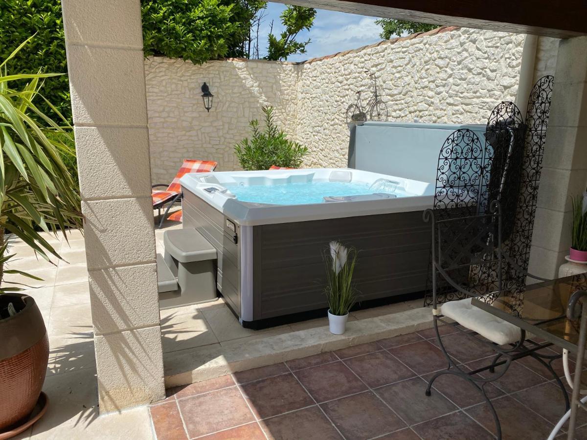 Mas Beau Soleil & Spa Cottages De Charme Avec Jacuzzi Et Jardin Prives Saint-Rémy-de-Provence Buitenkant foto