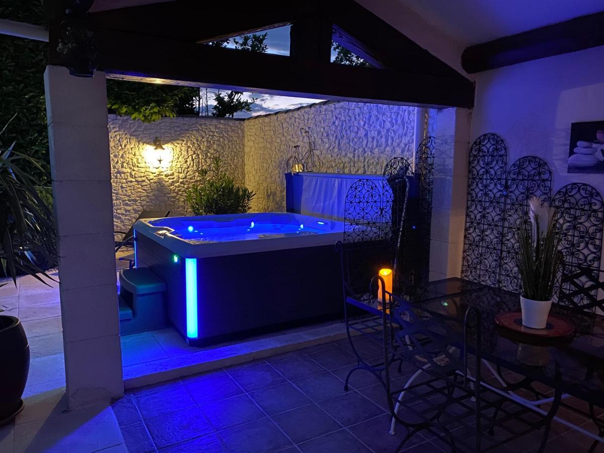 Mas Beau Soleil & Spa Cottages De Charme Avec Jacuzzi Et Jardin Prives Saint-Rémy-de-Provence Buitenkant foto