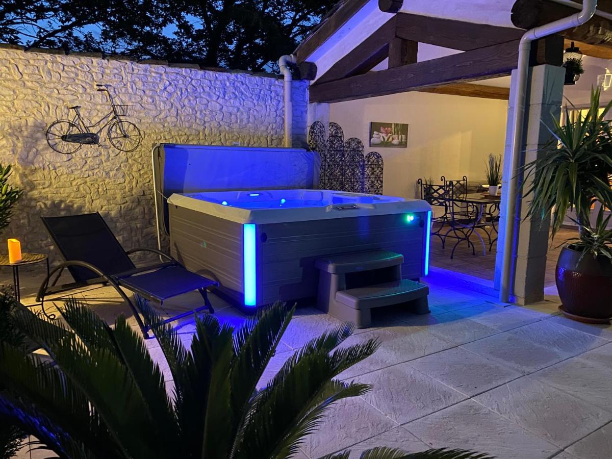 Mas Beau Soleil & Spa Cottages De Charme Avec Jacuzzi&Jardin Prives Saint-Rémy-de-Provence Buitenkant foto