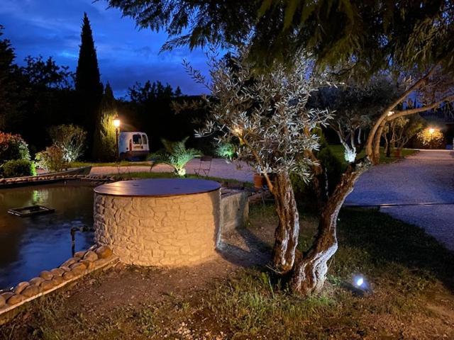 Mas Beau Soleil & Spa Cottages De Charme Avec Jacuzzi&Jardin Prives Saint-Rémy-de-Provence Buitenkant foto