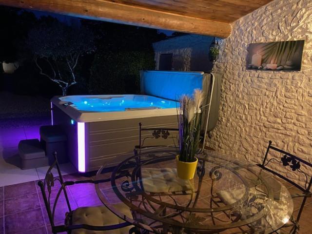 Mas Beau Soleil & Spa Cottages De Charme Avec Jacuzzi Et Jardin Prives Saint-Rémy-de-Provence Buitenkant foto