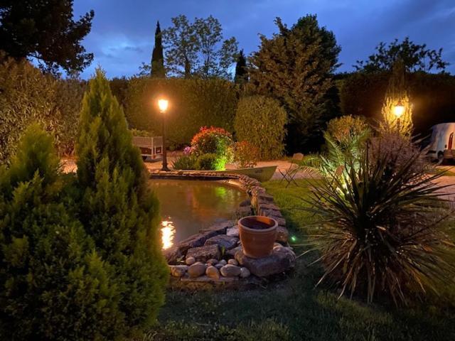 Mas Beau Soleil & Spa Cottages De Charme Avec Jacuzzi&Jardin Prives Saint-Rémy-de-Provence Buitenkant foto