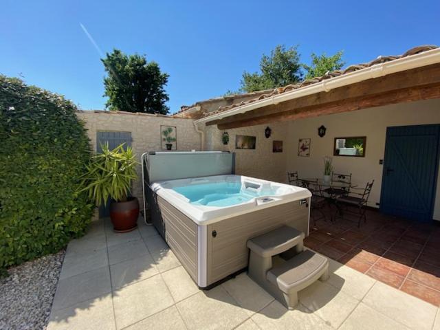 Mas Beau Soleil & Spa Cottages De Charme Avec Jacuzzi&Jardin Prives Saint-Rémy-de-Provence Buitenkant foto
